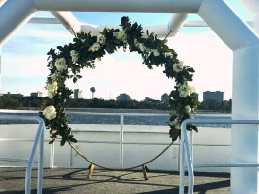destin wedding flowers greenery white rose ring